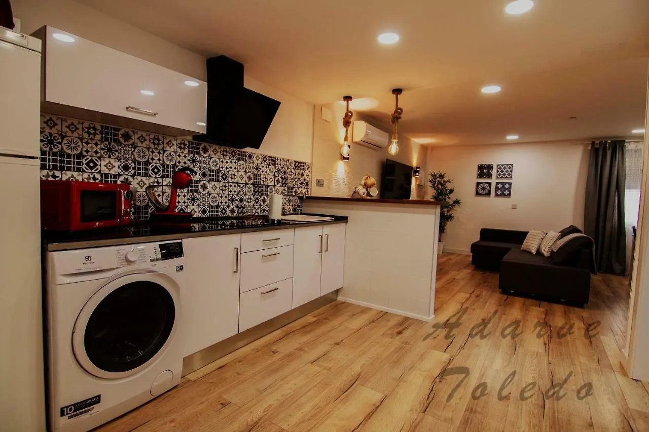 Apartamentos Adarve Toledo 0*,
