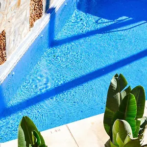 https://nia-surea-home-aoreta-golf.es-andalucia.com